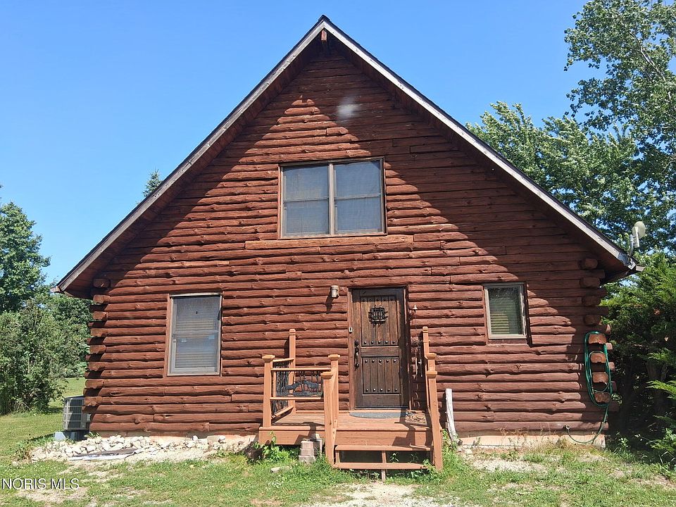 1st image of 305 S Toussaint Portage Rd