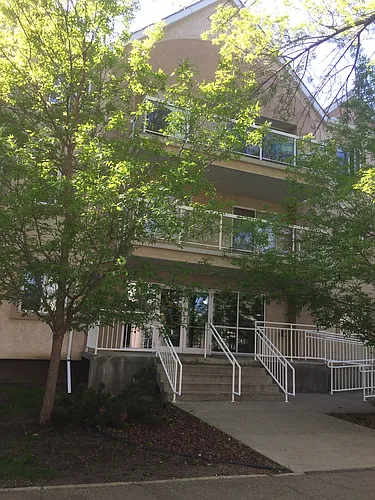 8536 106a St NW #204 Photo 1