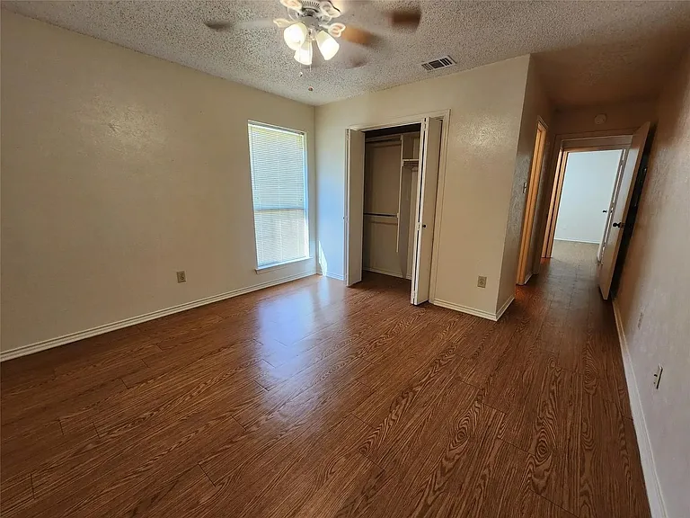 3008 N Bell Ave — Photo 12