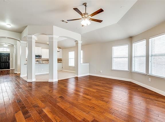 3rd image of 5120 Birchwood Dr