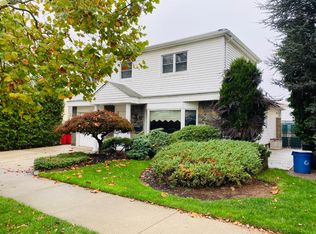 406 Fanning St, Staten Island, NY 10314