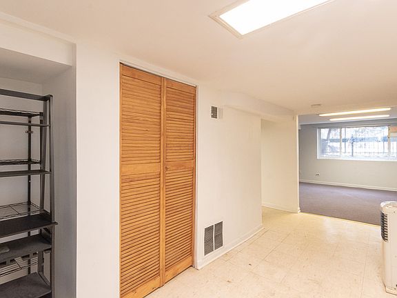 4th image of 3018 N Hoyne Ave #Gf