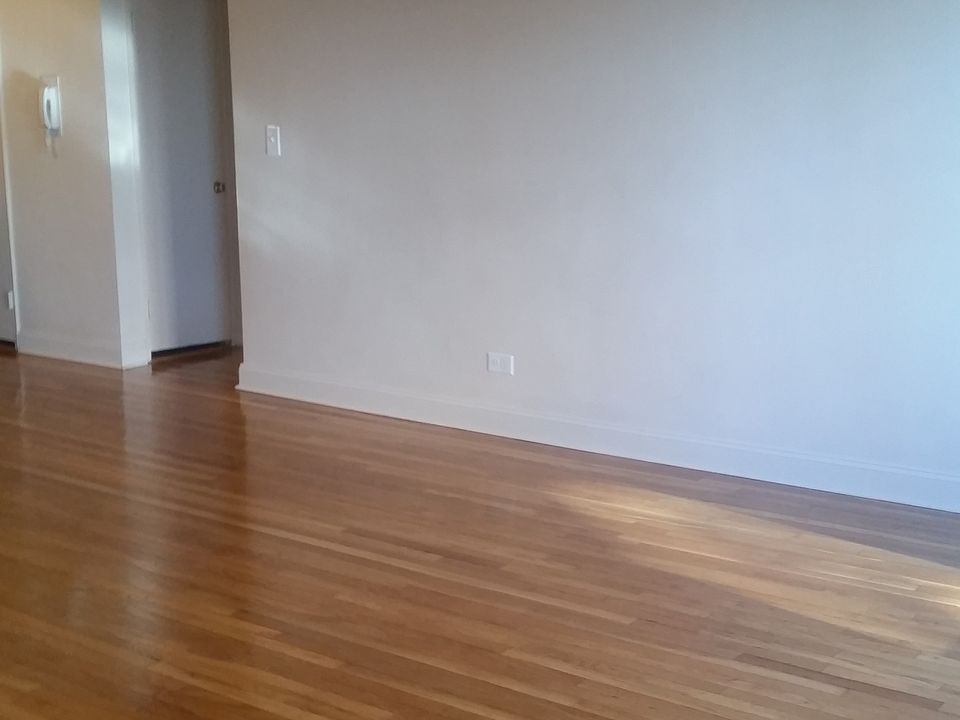 2nd image of 400 Argyle Rd APT Rf5
