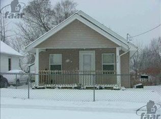 2710 Fielding St, Flint, MI 48503