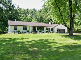 8150 Maple Ln, Evansville, IN 47725