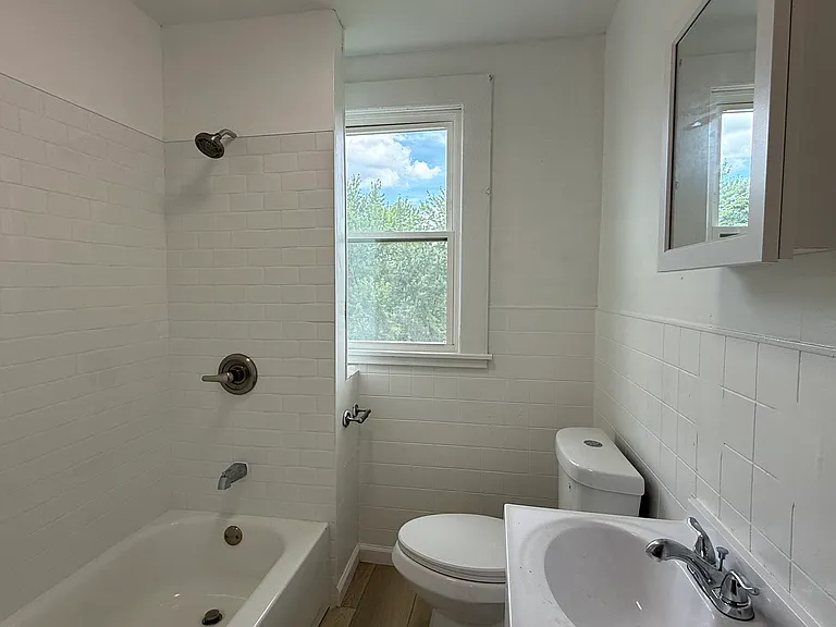 536 N Garfield Ave #536 — Photo 10