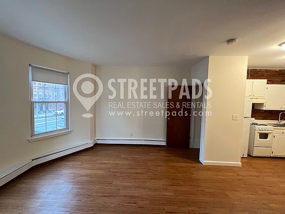 5th image of 70 S Huntington Ave APT 1