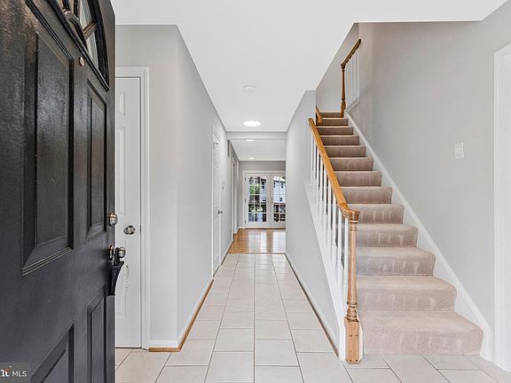 4th image of 8422 Blevins Way Ct