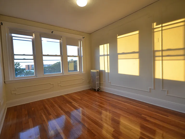 1800 Commonwealth Ave #30 — Photo 1