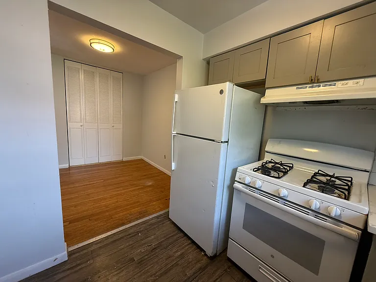 347 Aycrigg Ave #C10 — Photo 11