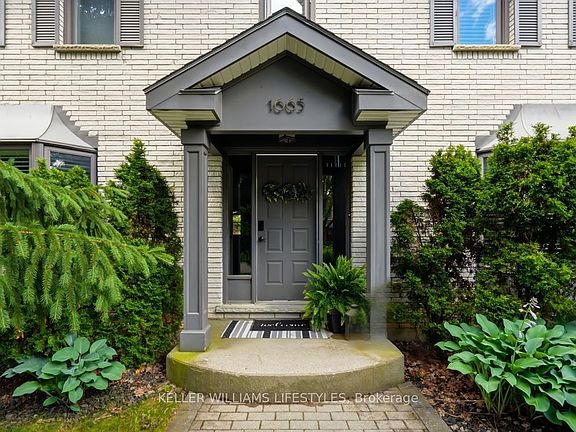 3rd image of 1665 Phillbrook Cres