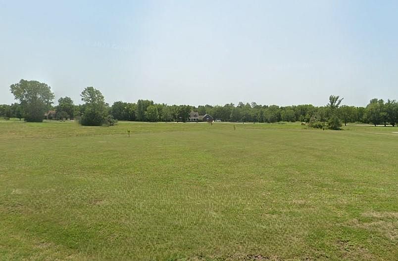 2nd image of 0 Ironwood Dr