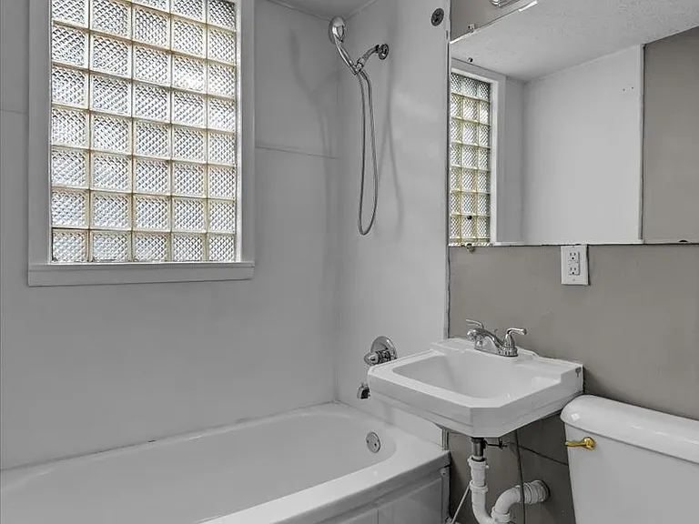 3220 Grant Ave — Photo 29