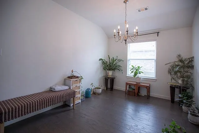 404 Barnstorm Dr — Photo 8