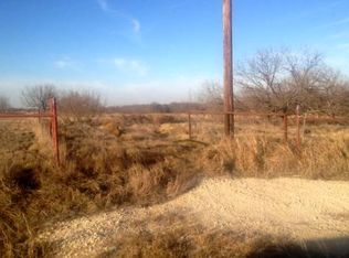 257 Gilmore Stone Rd, Bowie, TX 76230