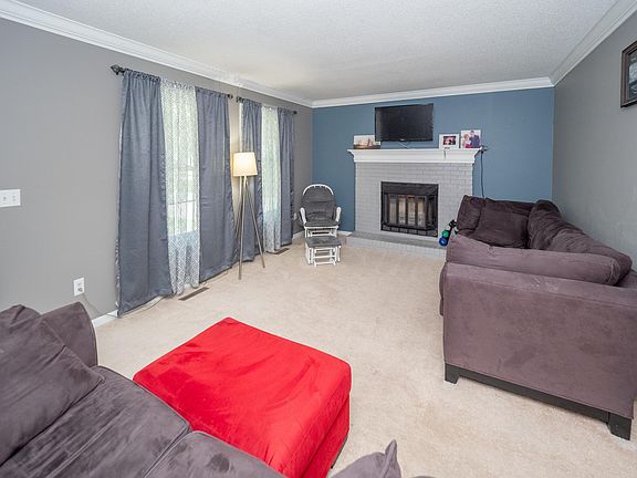 3rd image of 1606 Lake Ave