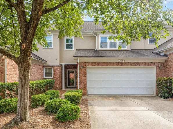 11236 Villa Trace Pl, Charlotte, NC 28277