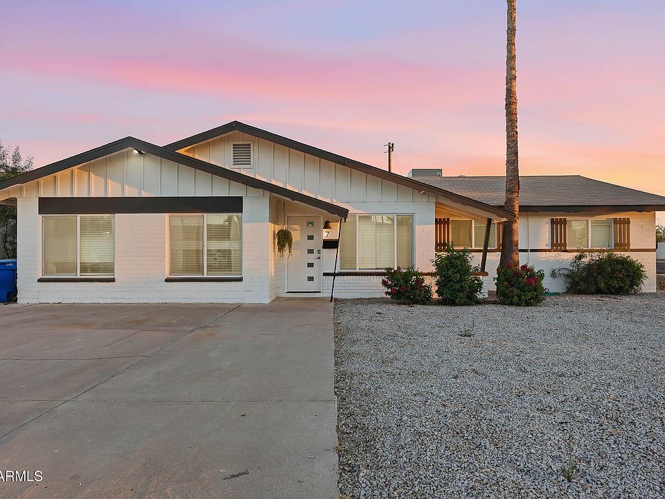 1st image of 7 E BALBOA Drive