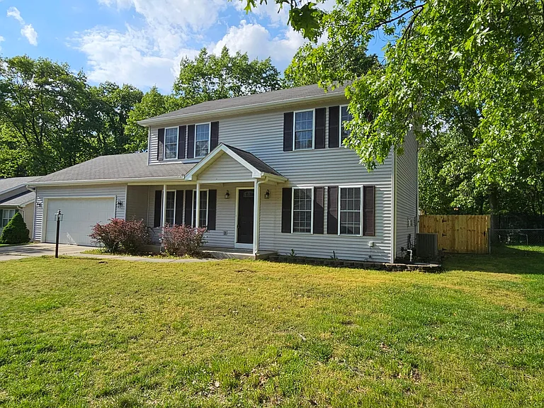 10279 Rosewood Ct — Photo 2
