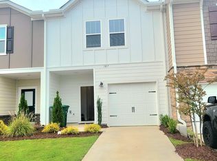 107 Joneshaven Dr, Fuquay Varina, NC 27526