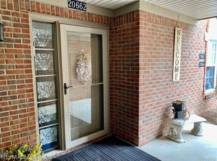 20662 Dunham Rd, Clinton Township, MI 48038