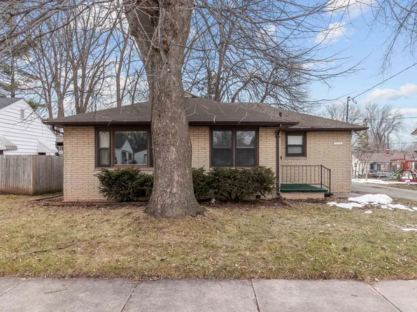 704 W 8th St, Kaukauna, WI 54130