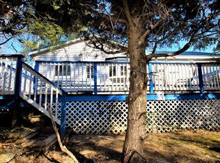 17 W Shore Dr, Raymond, NH 03077