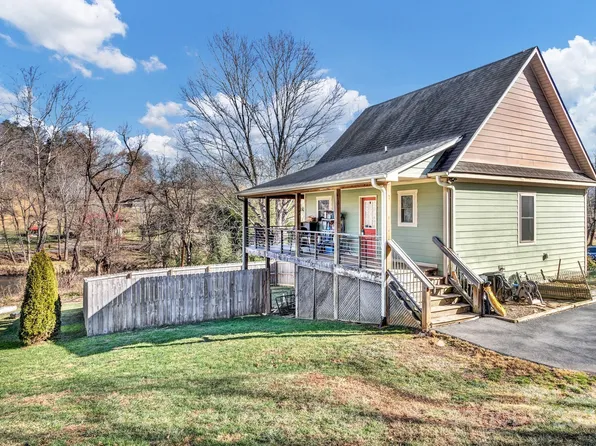 2600 Old Clyde Rd, Clyde, NC 28721