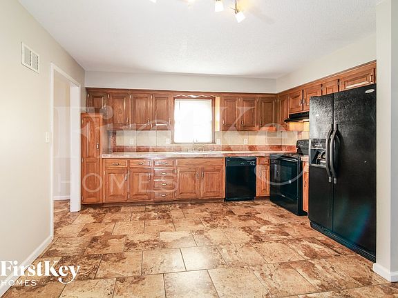 5th image of 6504 E 129th Pl