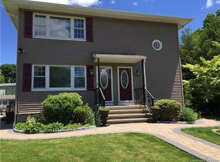 105 High St, Derby, CT 06418