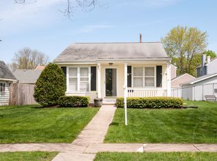 901 Manchester Crse, Geneva, IL 60134