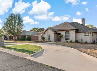 3925 Misty Ln, Paris, TX 75462