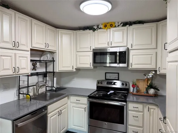 7020 E Girard Avenue #405, Denver, CO 80224
