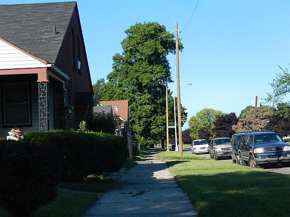 4th image of 5607 Somerset Ave
