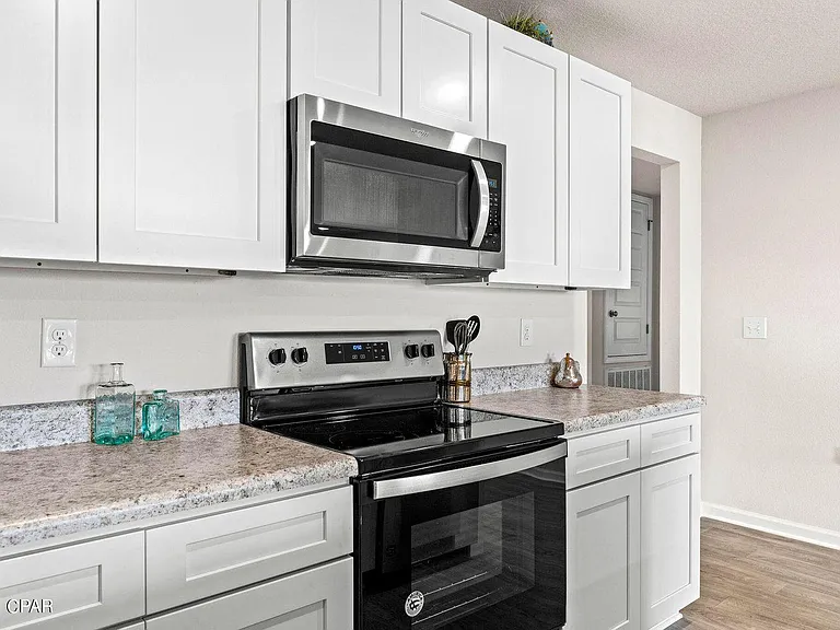 4723 Firefly Ln — Photo 13
