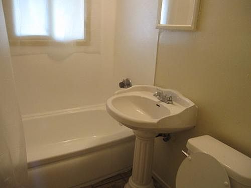 5th image of 4204 E Washington Ave #A