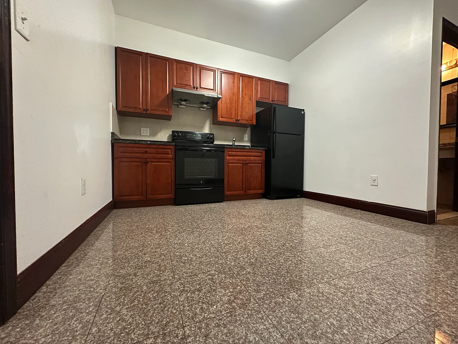 1 bed, 500 sqft, $950 — Photo 3