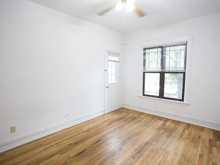 Dining/Living room