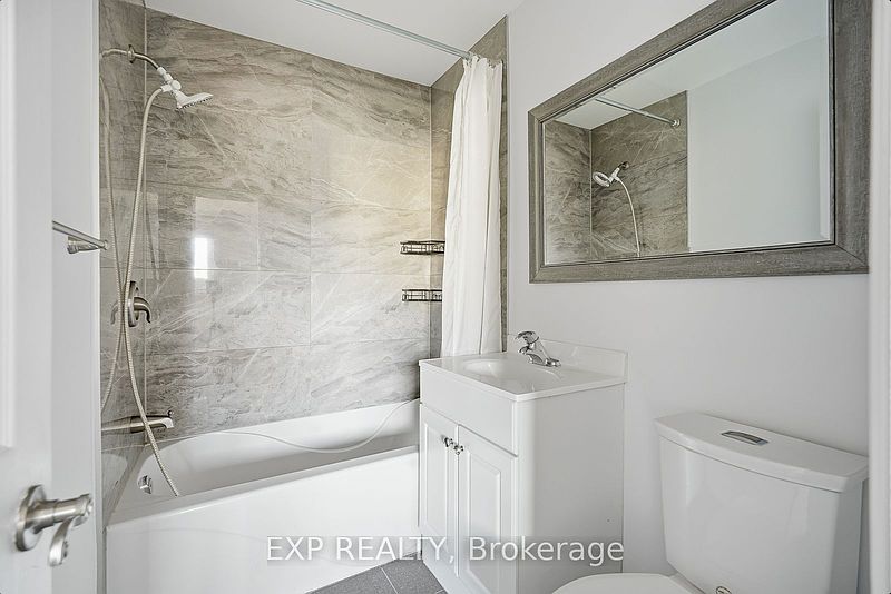 Toronto House for rent - 4 Bedrooms — photo 27