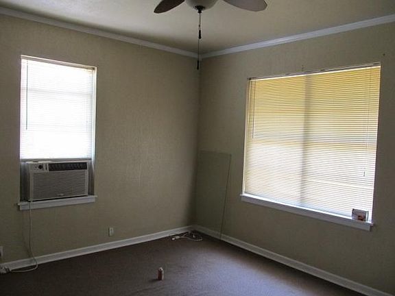 5th image of 1590 Glendale St