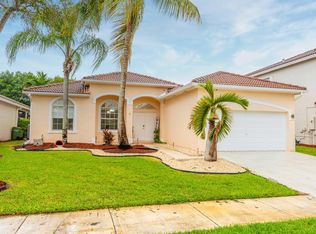 2585 SE 4th Pl, Homestead, FL 33033