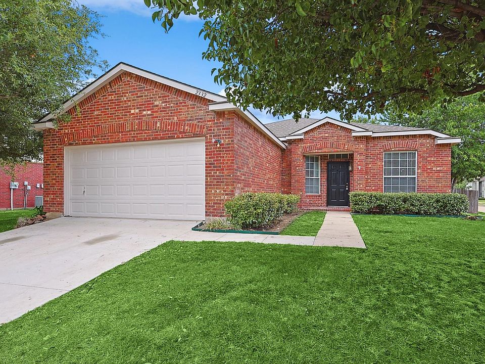 1st image of 2332 Pecan Dr