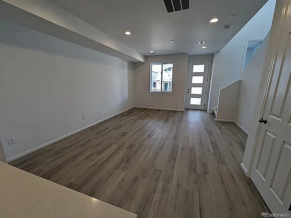 8485 Eagle Riv — Photo 3
