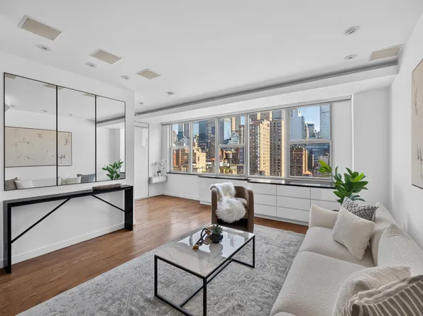 155 East 34th Street image 1 of 24