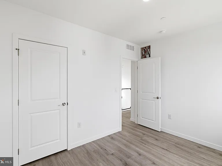 915 N Broad St #604 — Photo 20