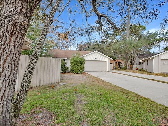 4th image of 1430 Forest Hills Dr