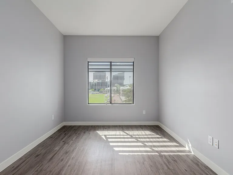 475 N 9th St #303 — Photo 14