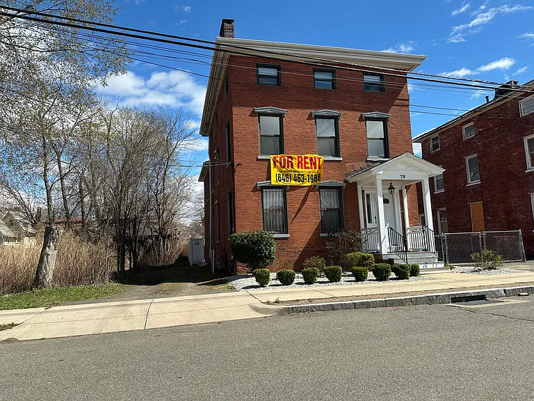 72 Cedar St #1 — Photo 12