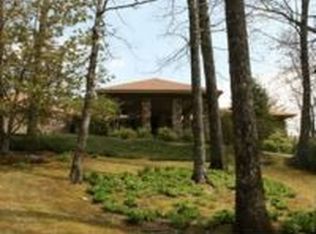 100 Cranberry Ln, Cashiers, NC 28741