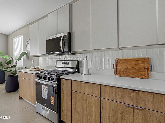 4th image of 8417 Phil Pl